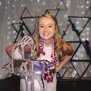 Meet your Posher, Caroline